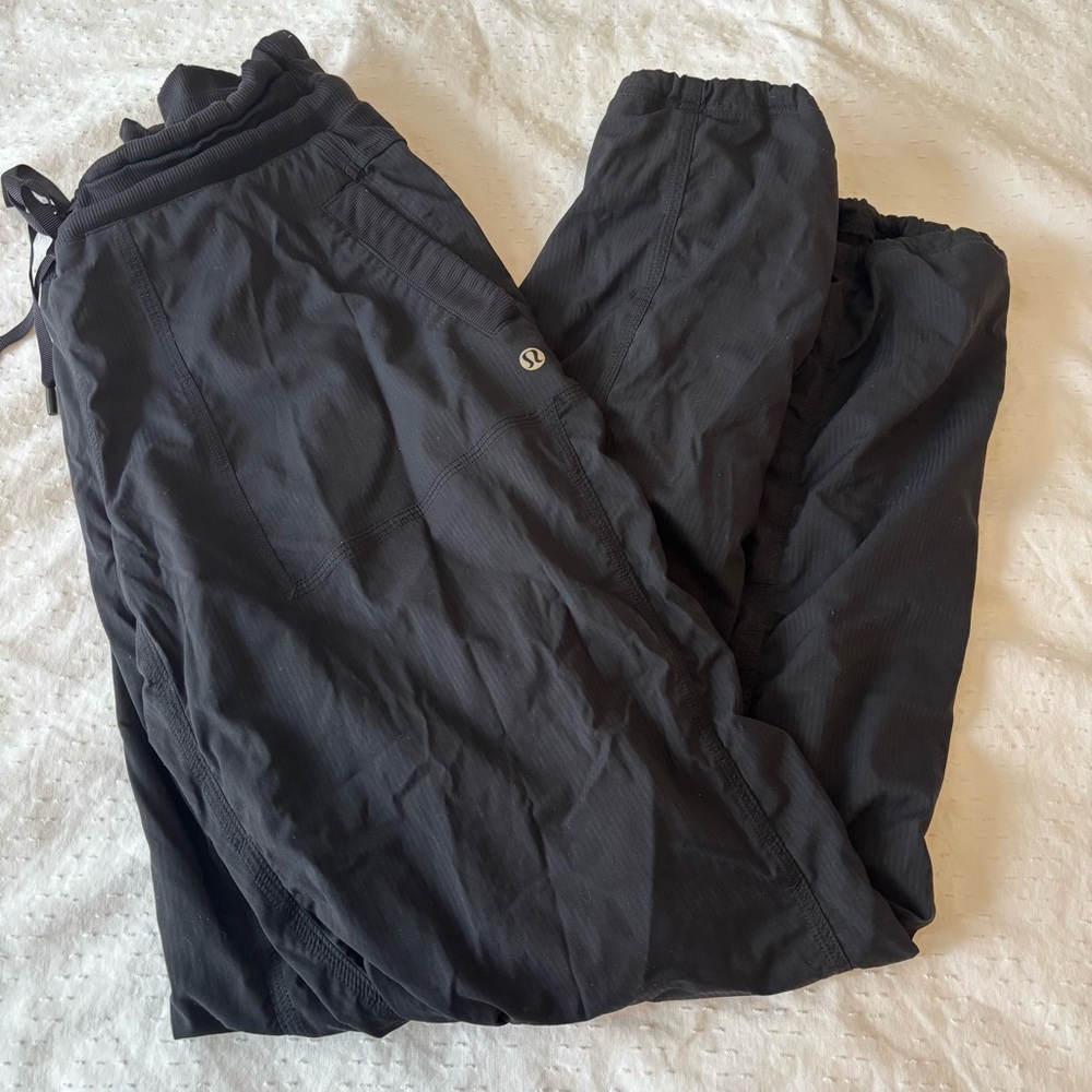 Women’s Black Lululemon Lined Pants